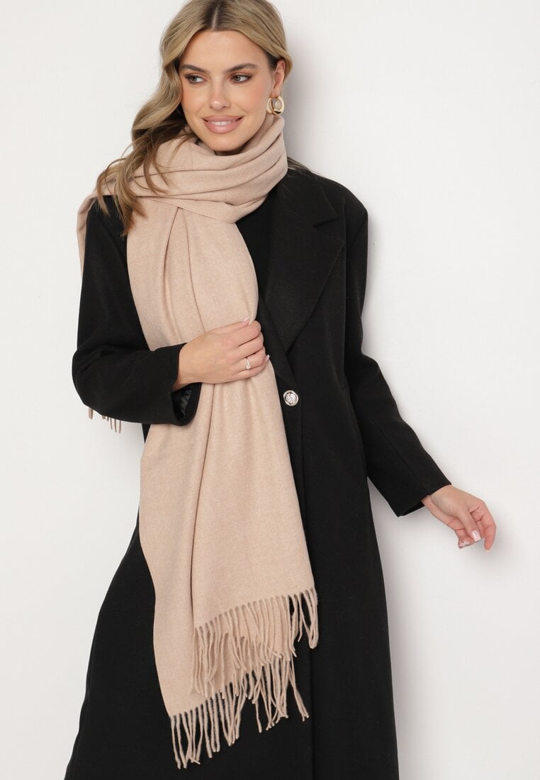 Beżowy Szalik z Bawełną i Wiskozą Ozdobiony Frędzlami Siadortia