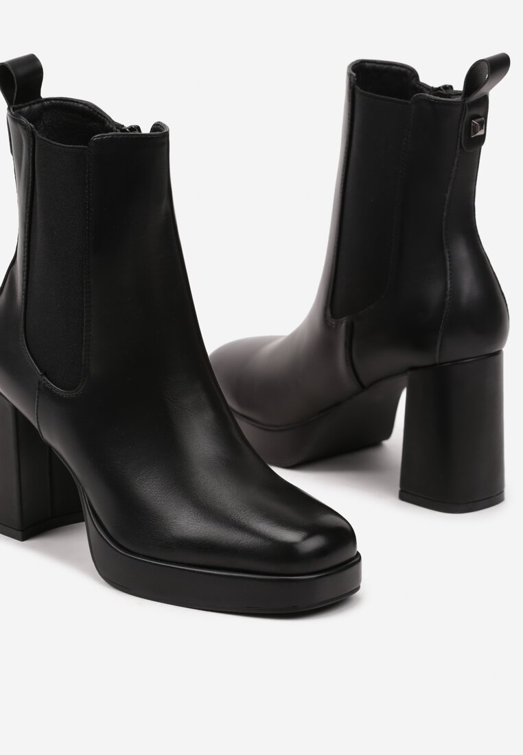 Botine Negre