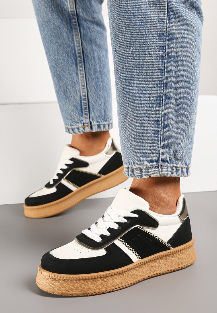 Czarno-Białe Płaskie Sneakersy z Perforacją i Ozdobnymi Przeszyciami Neaviria