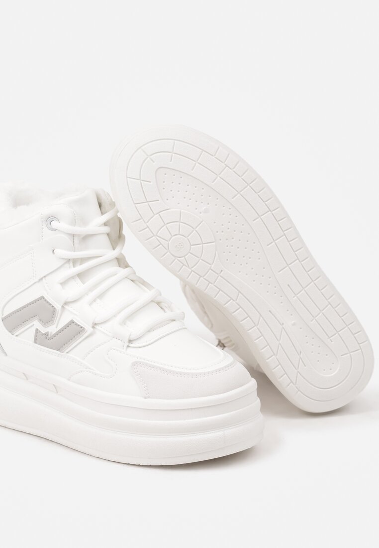 Białe Sneakersy na Grubej Podeszwie z Tłoczeniem Futerkiem i Geometryczną Wstawką Nealandra