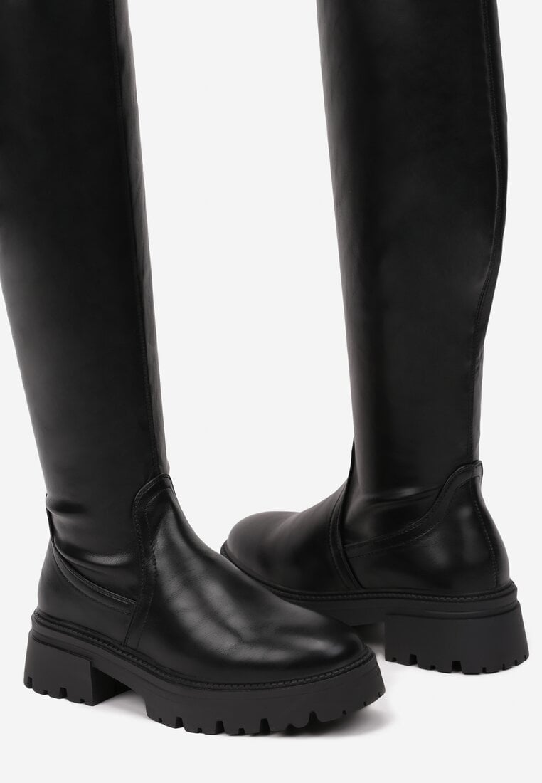 Czarne Kozaki o Dopasowanej Cholewce za Kolano Resirra