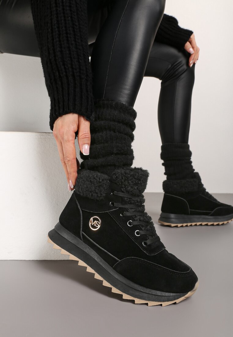 Czarne Sneakersy z Imitacji Zamszu Mocno Ocieplane Futrem Metarilea