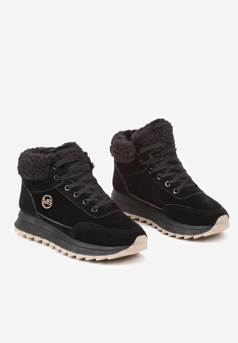 Czarne Sneakersy z Imitacji Zamszu Mocno Ocieplane Futrem Metarilea
