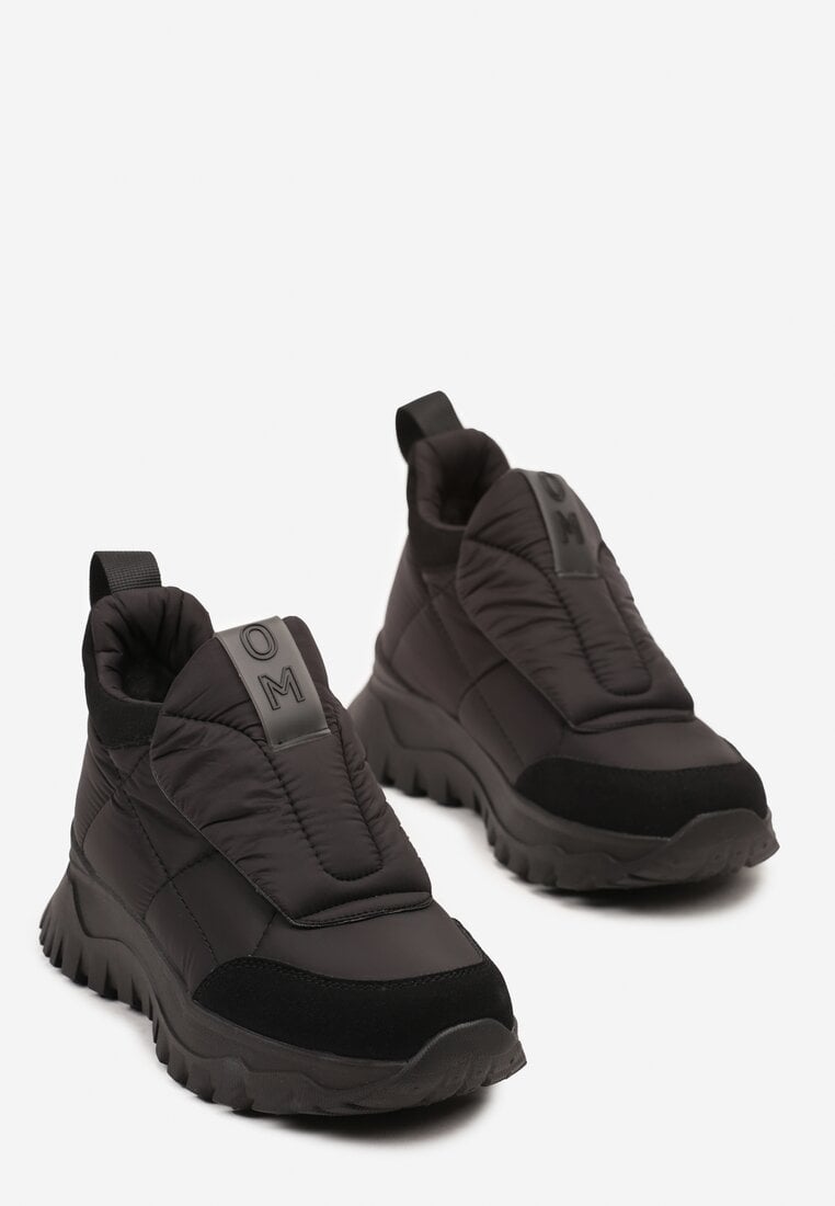 Czarne Sneakersy na Grubej Podeszwie z Pikowaną Cholewką i Napisem Resisha