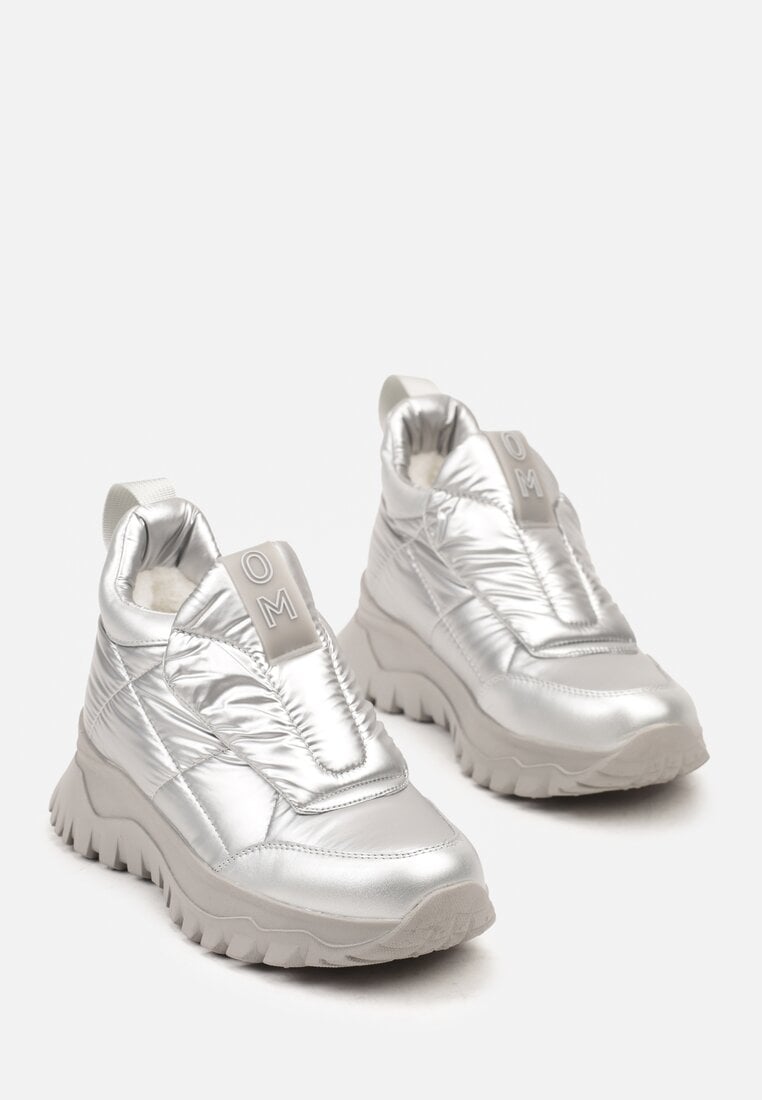 Srebrne Sneakersy na Grubej Podeszwie z Pikowaną Cholewką i Napisem Resisha
