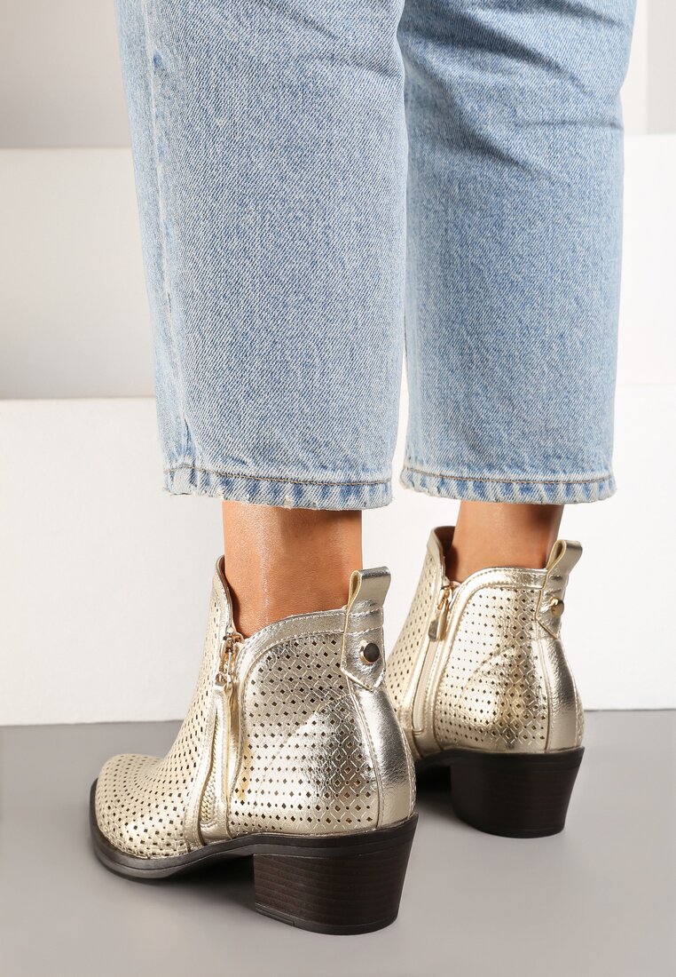 Botine Aurii