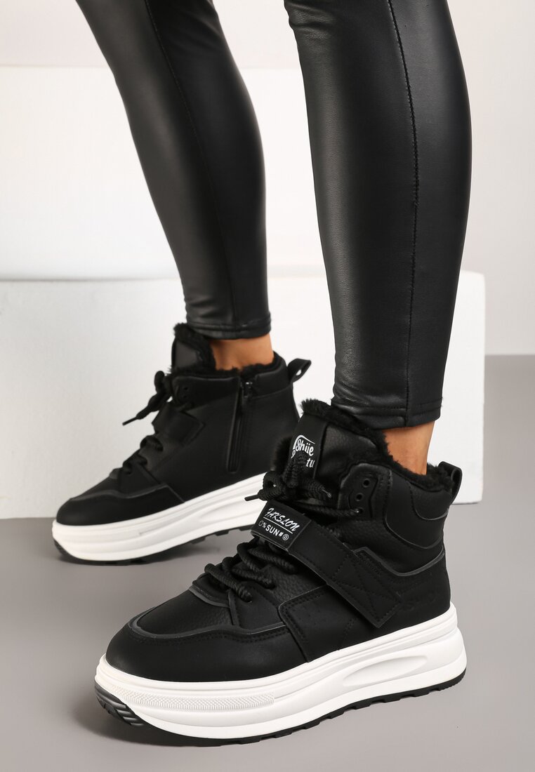 Czarne Sneakersy Ocieplane na Płaskiej Podeszwie z Wysoką Cholewką Rialithra