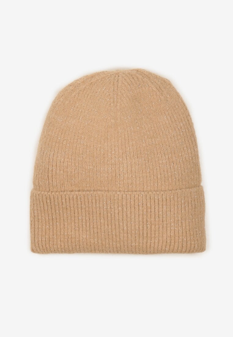 Ciemnobeżowa Czapka Ozdobiona Wywinięciem i Metaliczną Nicią Temirina