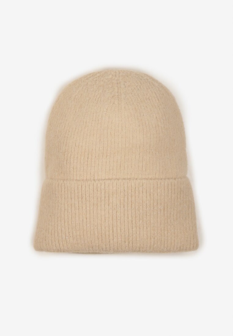 Beżowa Czapka Ozdobiona Wywinięciem i Metaliczną Nicią Temirina