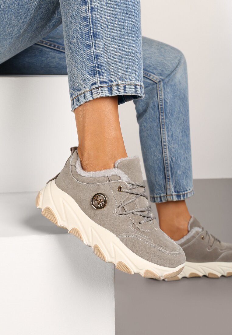Szare Sneakersy na Grubej Podeszwie Ozdobione Geometrycznym Wzorem Delannea