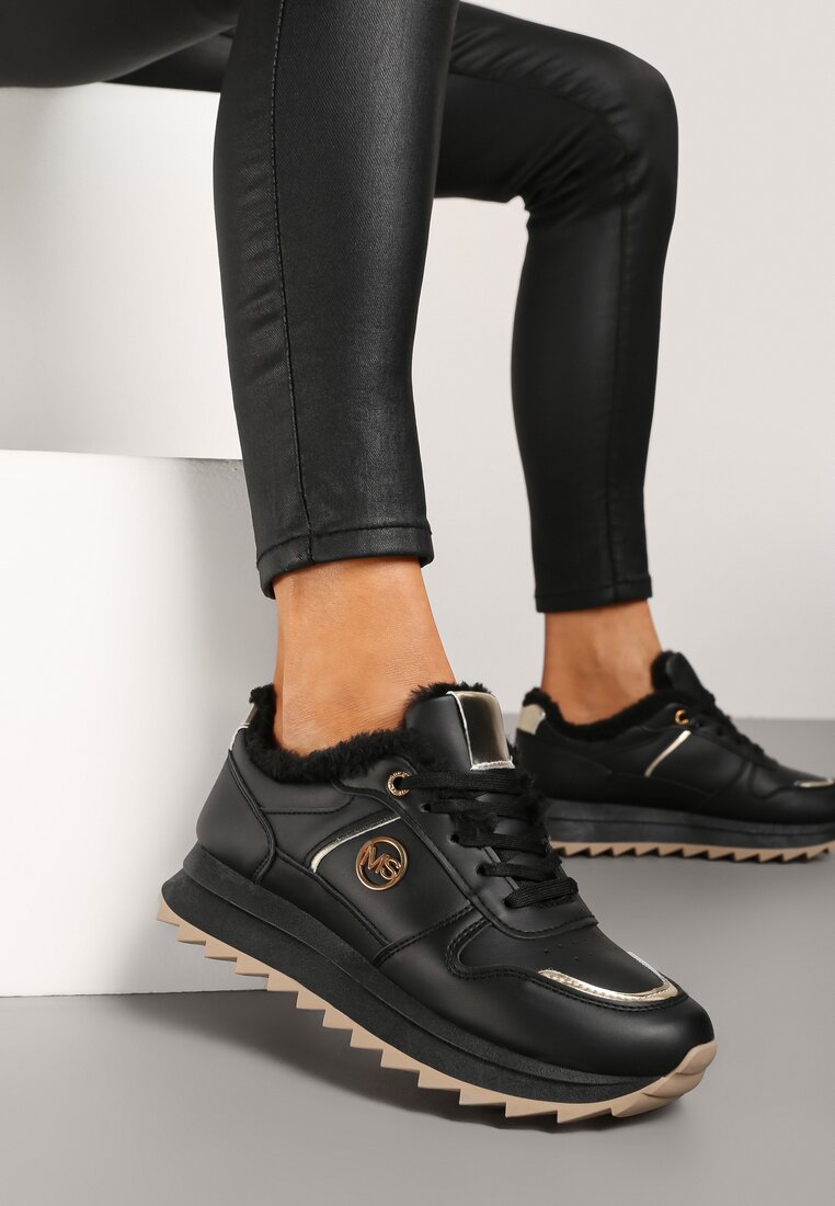 Czarne Sneakersy na Płaskiej Podeszwie z Metalicznymi Wstawkami i Ociepleniem Adelanna