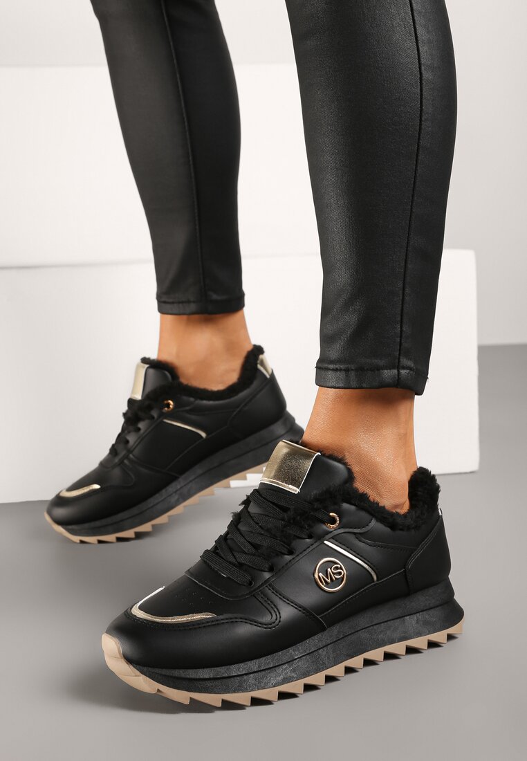 Czarne Sneakersy na Płaskiej Podeszwie z Metalicznymi Wstawkami i Ociepleniem Adelanna