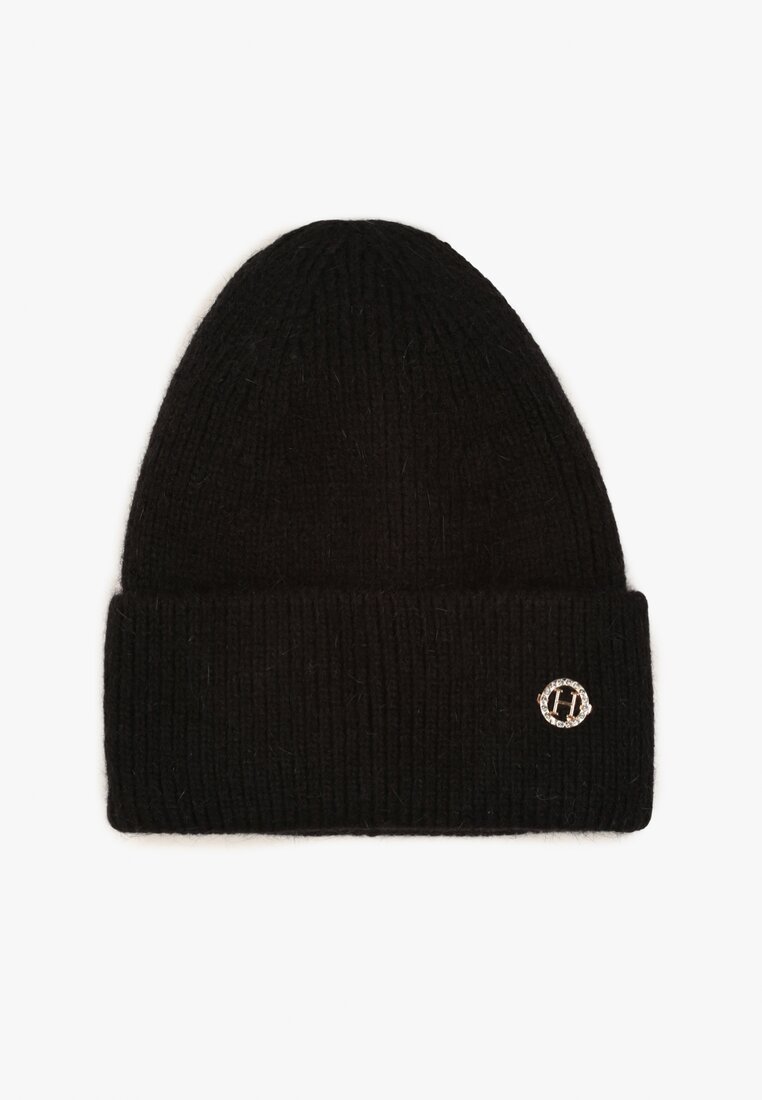 Czarna Czapka z Angorą w Stylu Beanie Ozdobiona Aplikacją Delarielis