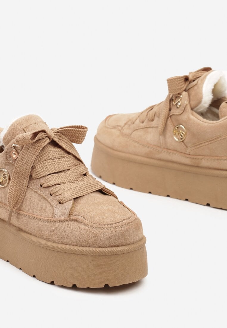 Ciemnobeżowe Sneakersy z Imitacji Zamszu na Platformie Ocieplane Futrem Sennalia