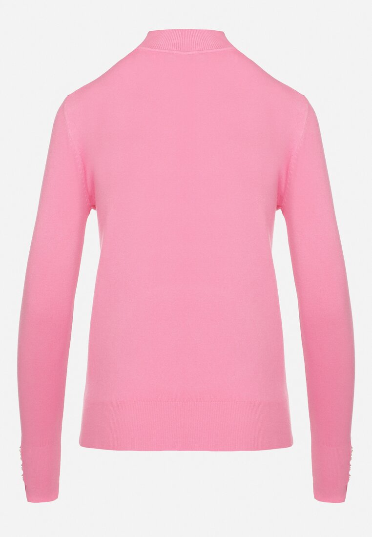 Różowy Sweter Półgolf Ozdobiony Guzikami przy Rękawach Delianor