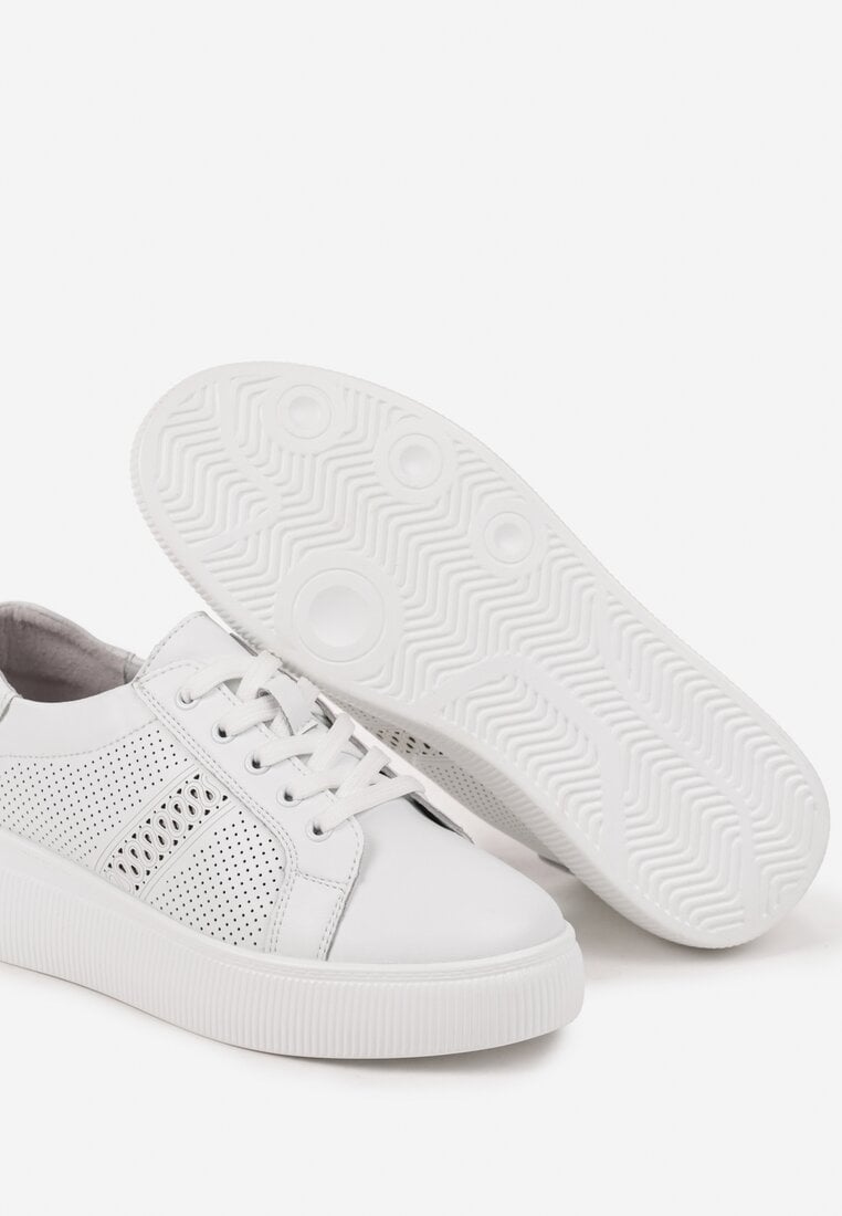 Białe Skórzane Sneakersy na Płaskiej Podeszwie ze Skórzaną Wkładką i Ażurową Cholewką Lorili