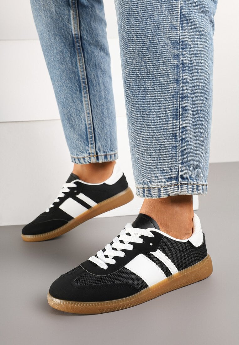 Czarne Sneakersy Tenisówki z Ozdobnymi Paskami Nelidi