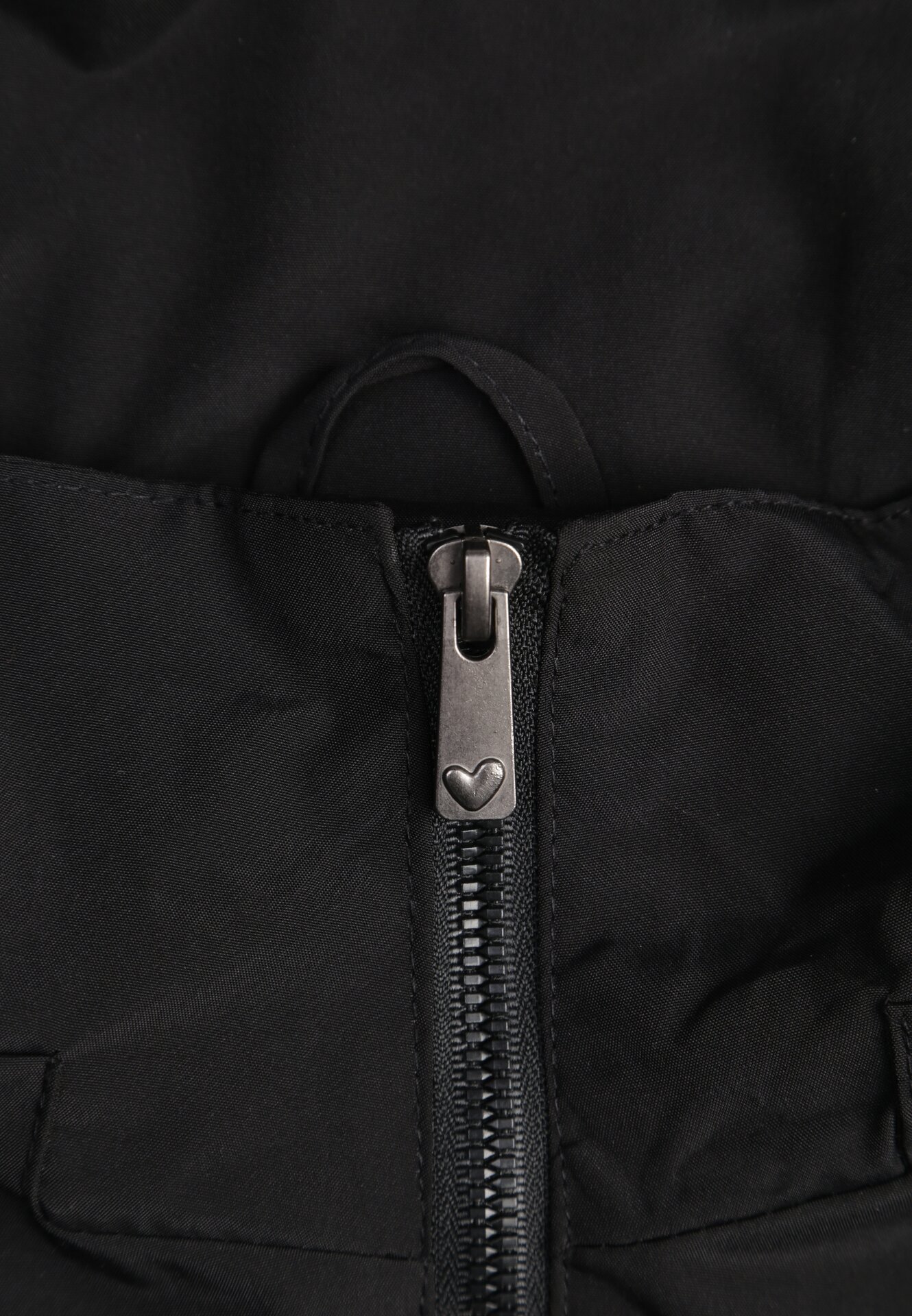 Czarna Kurtka Parka z Odpinanym Kapturem Delavin