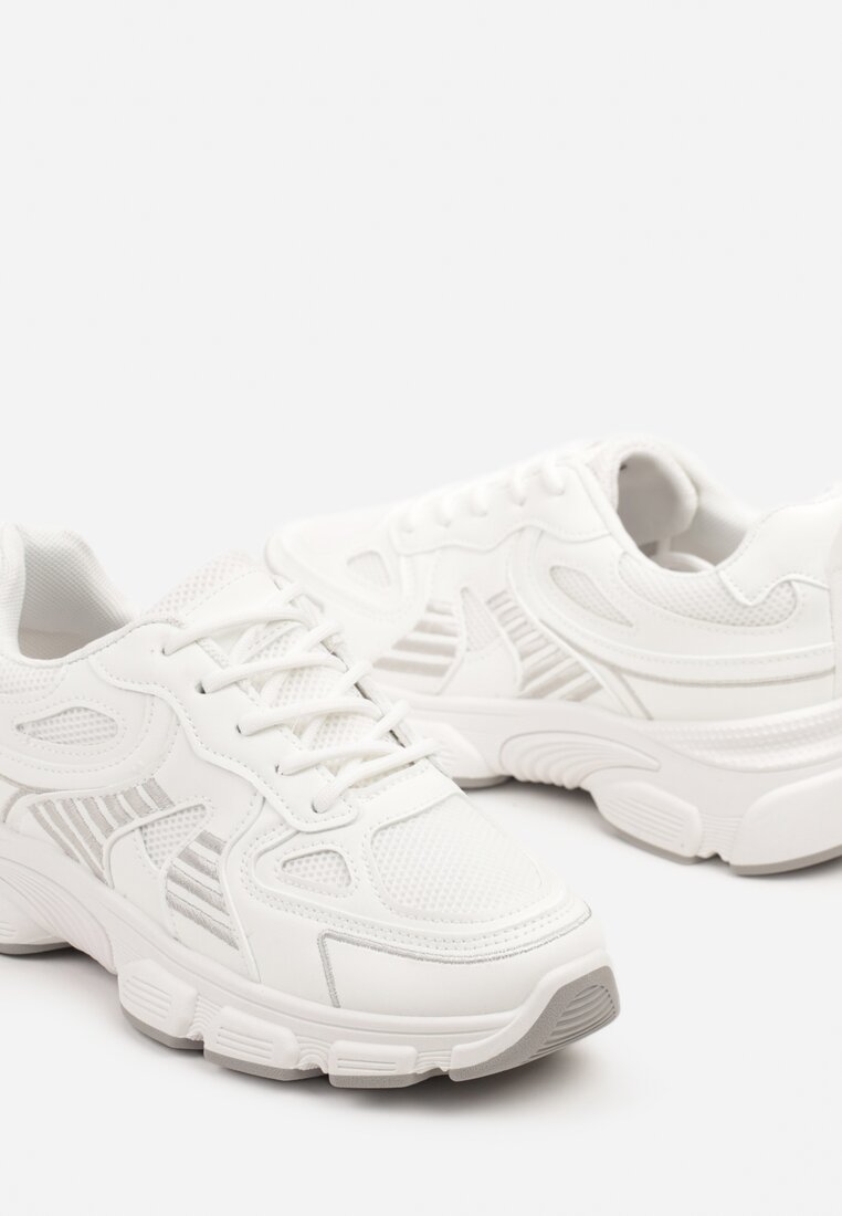 Białe Sneakersy na Grubej Podeszwie z Tłoczeniami Fellira
