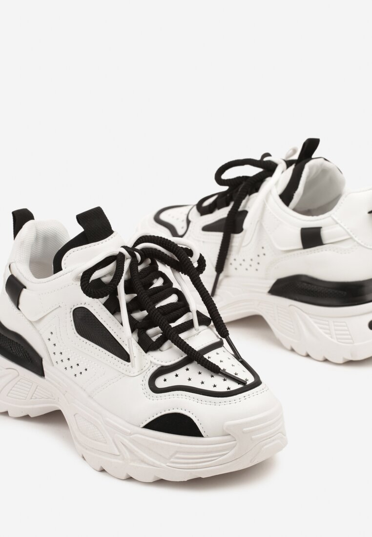 Biało-Czarne Sneakersy na Grubej Podeszwie z Tłoczeniami Lilasea