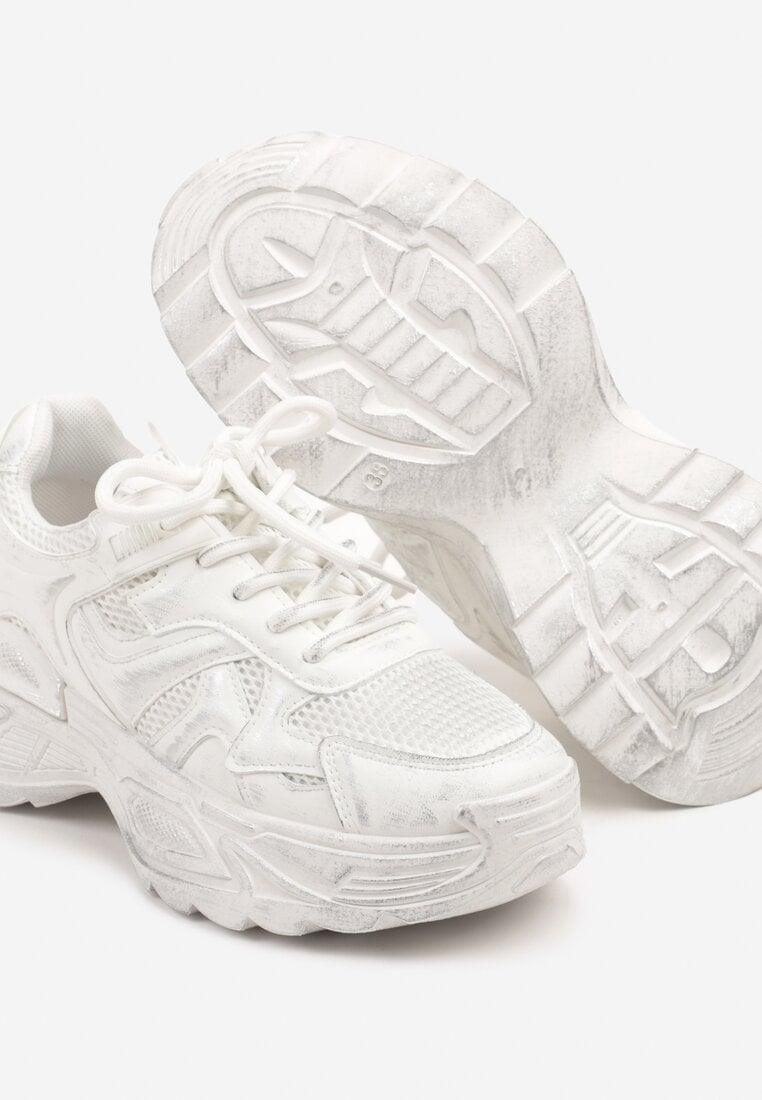 Białe Sneakersy na Grubej Podeszwie z Tłoczeniami Sadeoriel