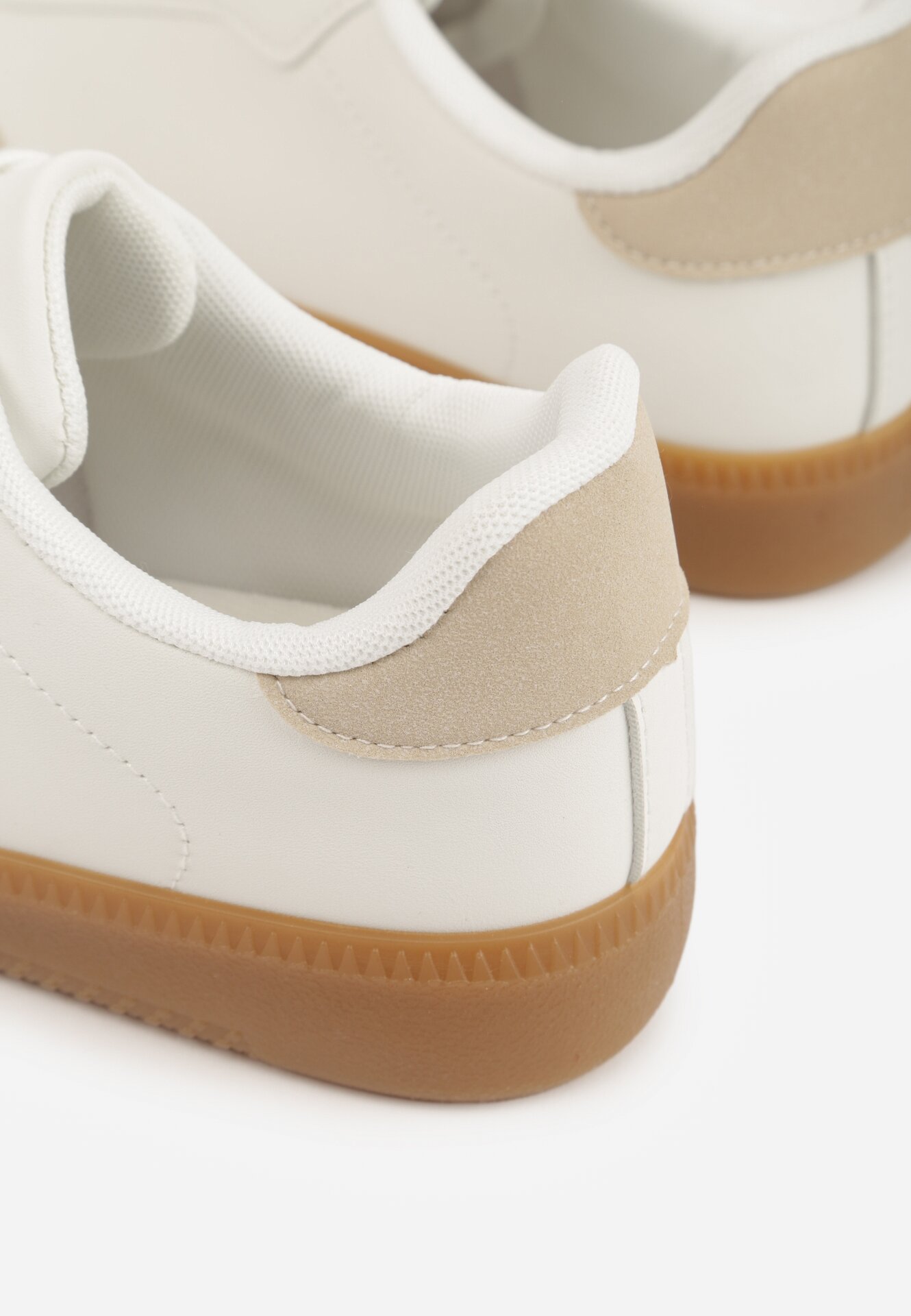 Beżowo-Białe Sneakersy Tenisówki z Ozdobnymi Paskami Danavin