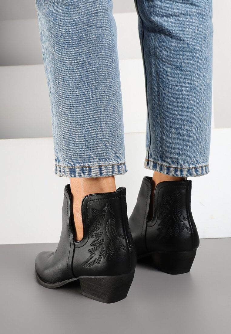 Botine Negre