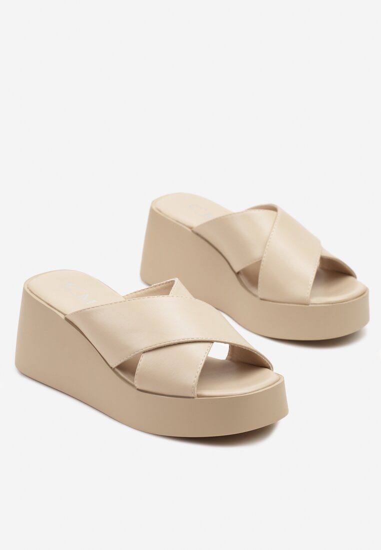 Bézs Papucs