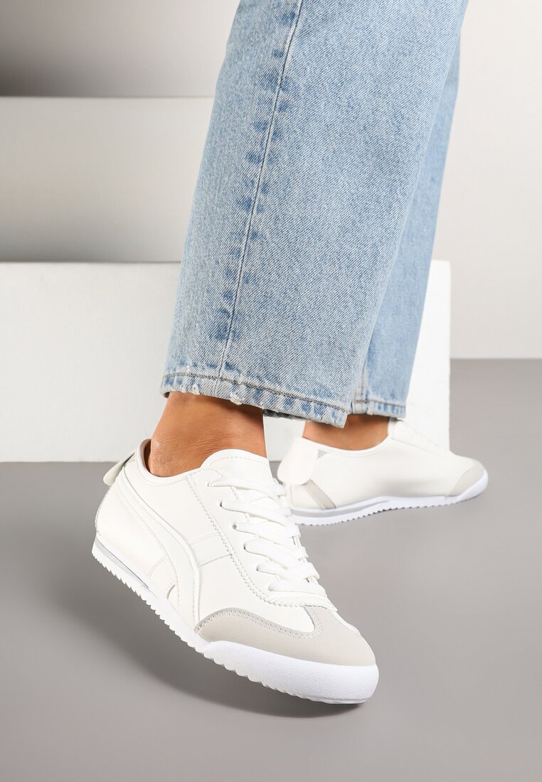 Białe Sneakersy w Stylu Klasycznych Tenisówek Dellasia