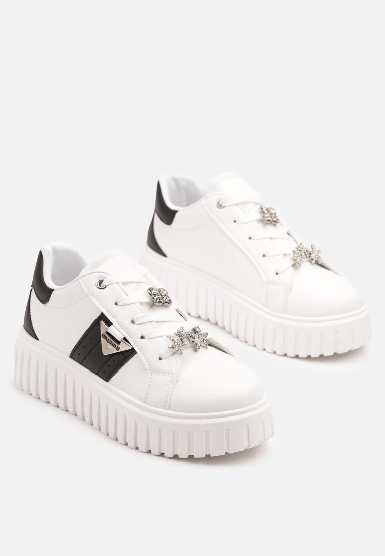 Biało-Czarne Sneakersy na Grubej Podeszwie z Metalicznymi Aplikacjami Elealenna