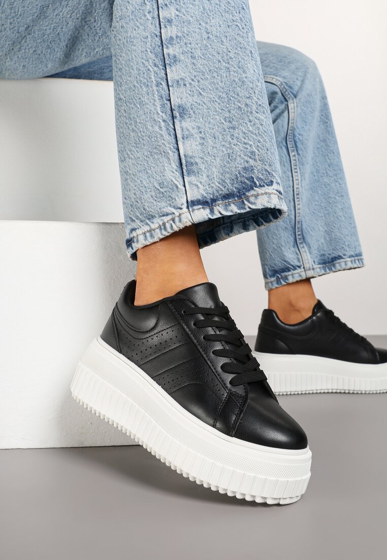 Czarne Sneakersy na Grubej Podeszwie z Perforacją Eleadrelle