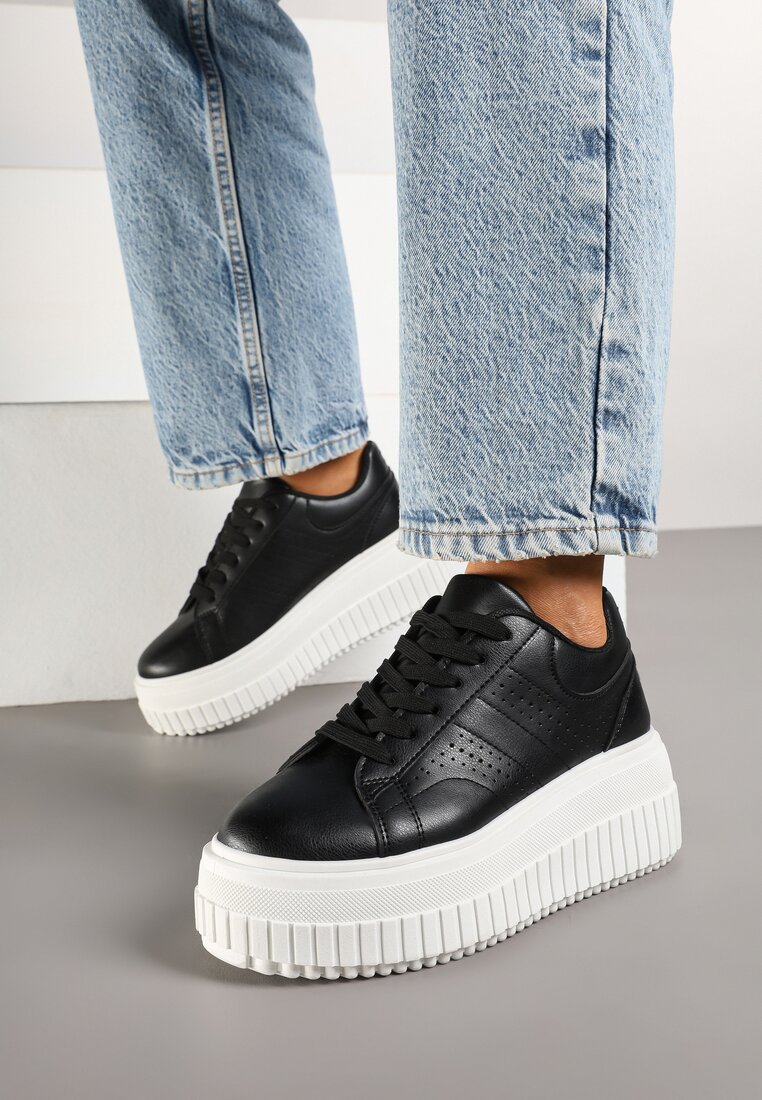 Czarne Sneakersy na Grubej Podeszwie z Perforacją Eleadrelle