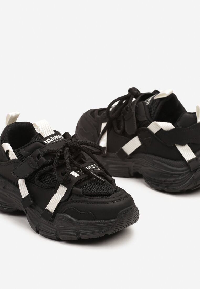 Czarne Buty Sportowe Sneakersy na Grubej Podeszwie z Napisem Emresia