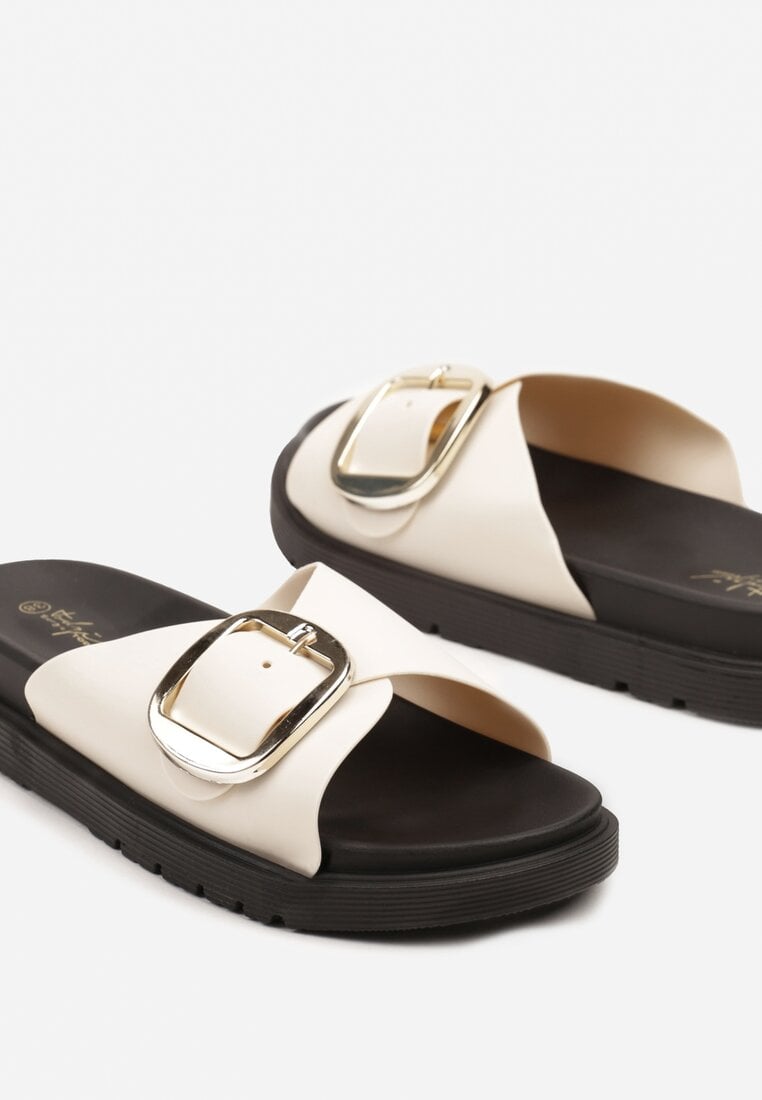 Bézs Papucs