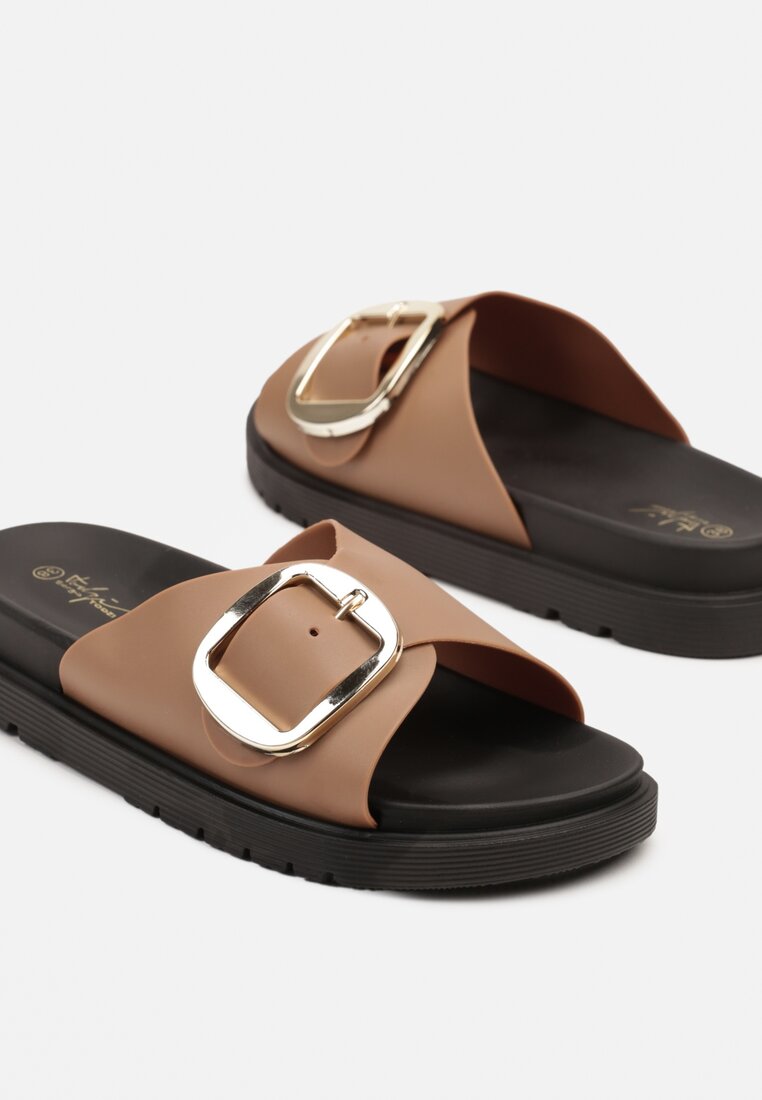 Bézs Papucs