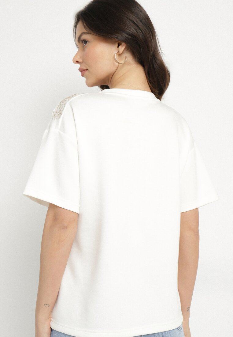 Biały T-shirt z Trójkątnym Dekoltem Foniriela
