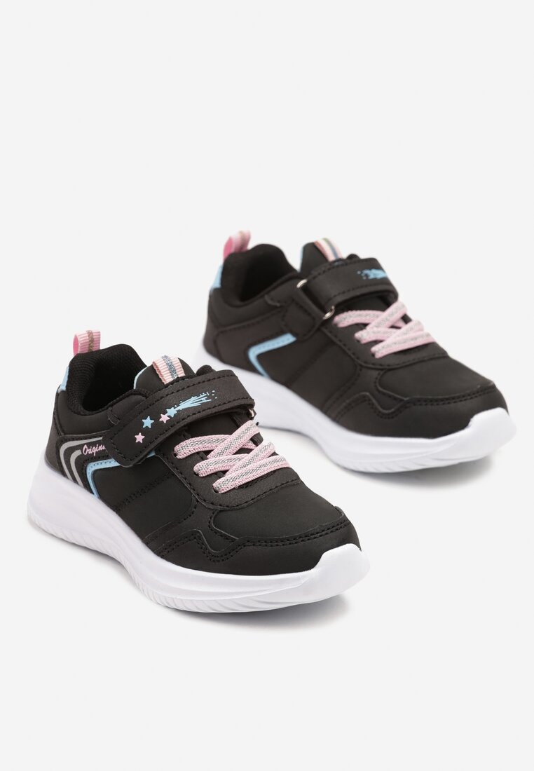 Czarne Buty Sportowe Sneakersy Ozdobione Paskami i Napisem Araleina