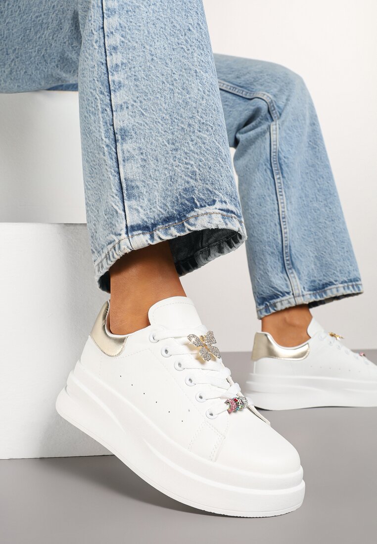 Biało-Złote Sneakersy na Grubej Podeszwie z Biżuteryjnymi Aplikacjami Arathra