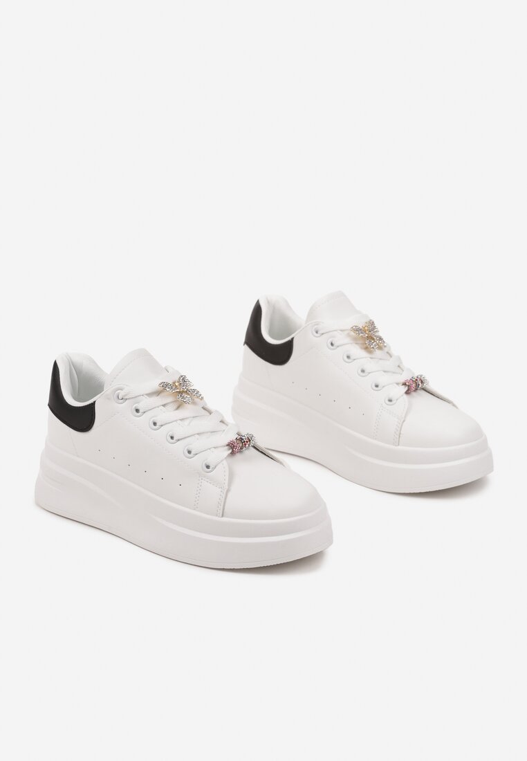 Biało-Czarne Sneakersy na Grubej Podeszwie z Biżuteryjnymi Aplikacjami Arathra