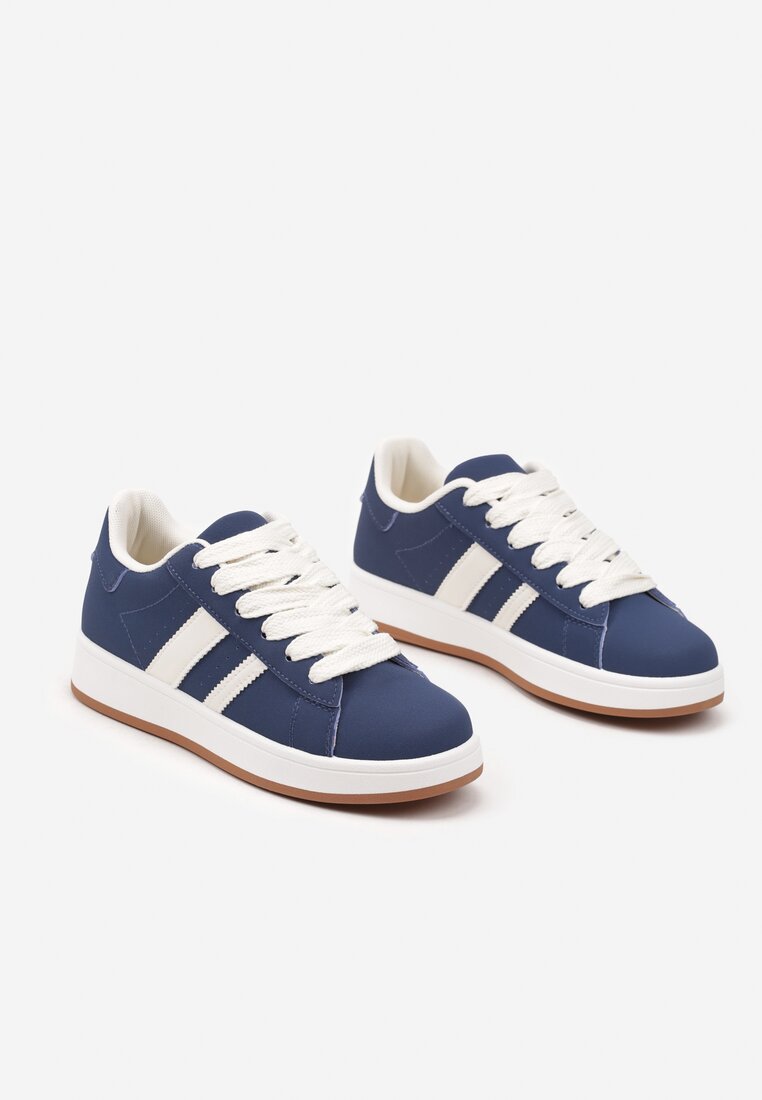 Granatowe Sneakersy z Ozdobnymi Naszywkami z Boku Galdexis