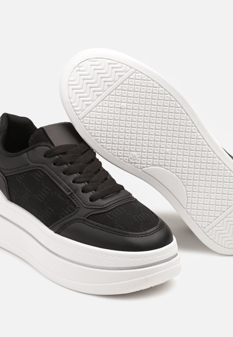 Czarne Sneakersy w Streetwearowym Stylu na Grubej Podeszwie Ninolia