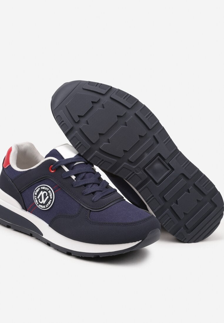 Granatowe Buty Sportowe Sznurowane z Przeszyciami i Naszywką na Boku Garilsa