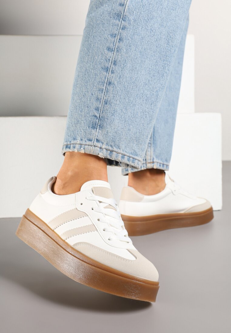 Biało-Beżowe Sneakersy w Stylu Kultowych Tenisówek na Grubej Podeszwie Carilne