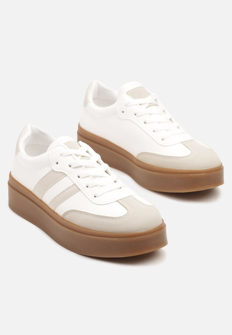 Biało-Beżowe Sneakersy w Stylu Kultowych Tenisówek na Grubej Podeszwie Carilne