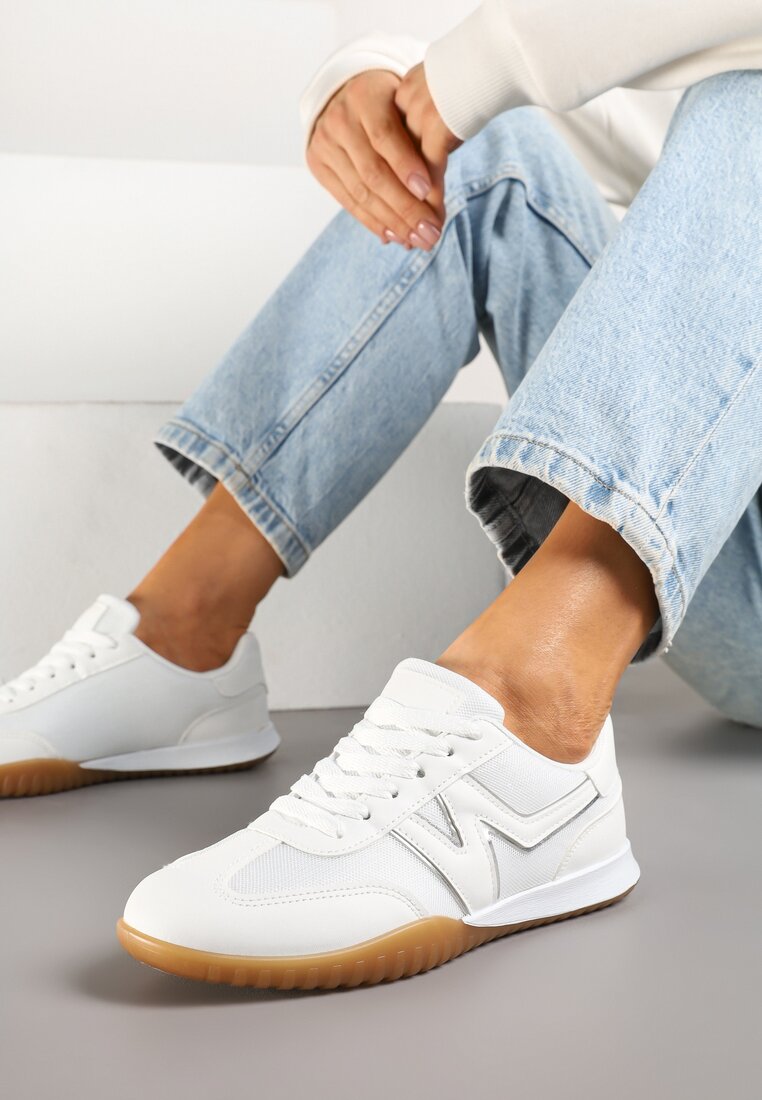 Białe Sneakersy w Stylu Kultowych Tenisówek Tultia