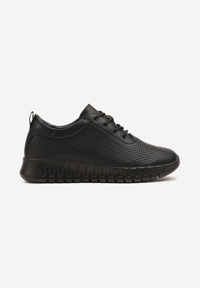 Czarne Skórzane Sneakersy z Ozdobną Perforacją i Tłoczoną Podeszwą Setalira