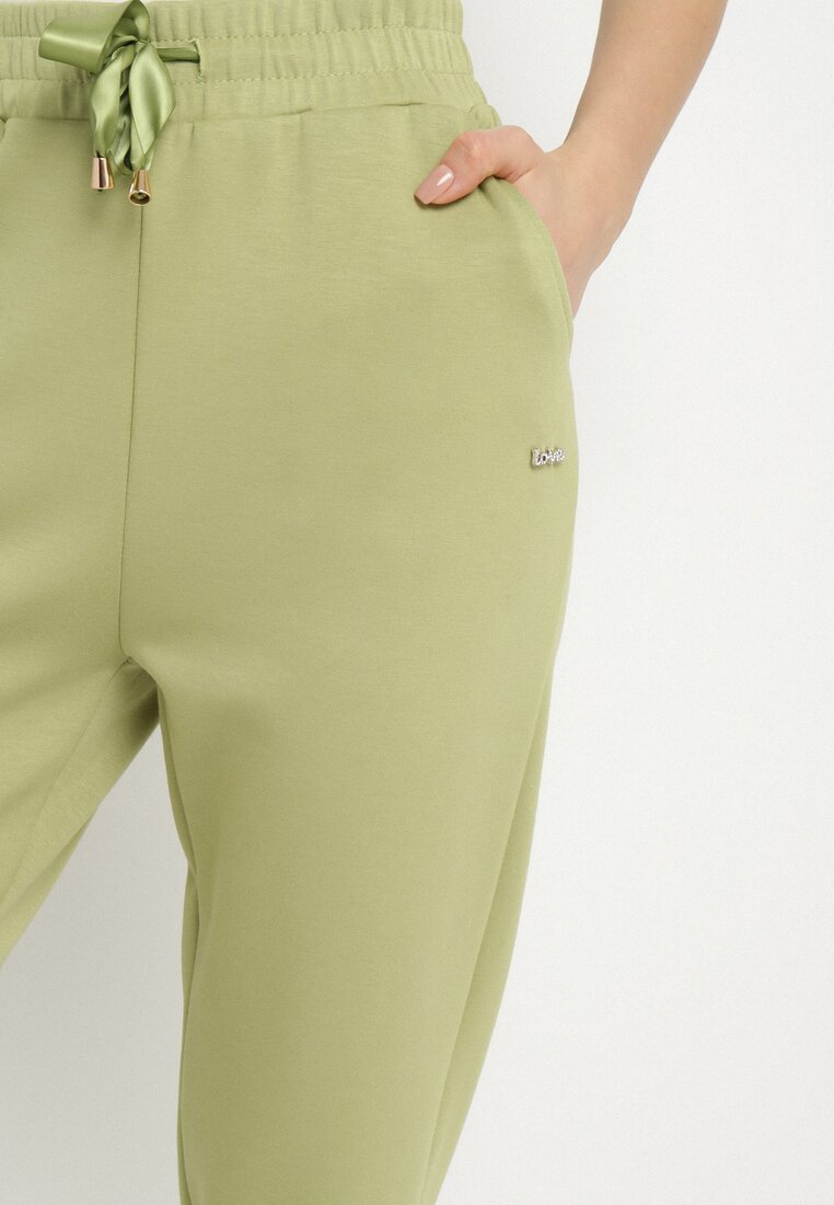 Pantaloni Verzi