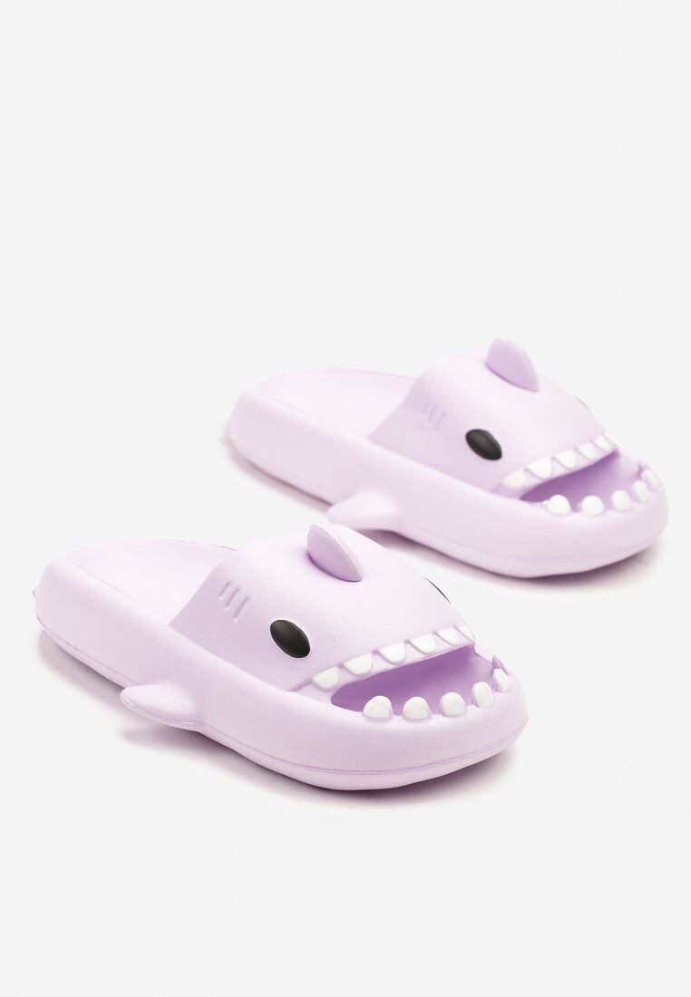 Lila papucs
