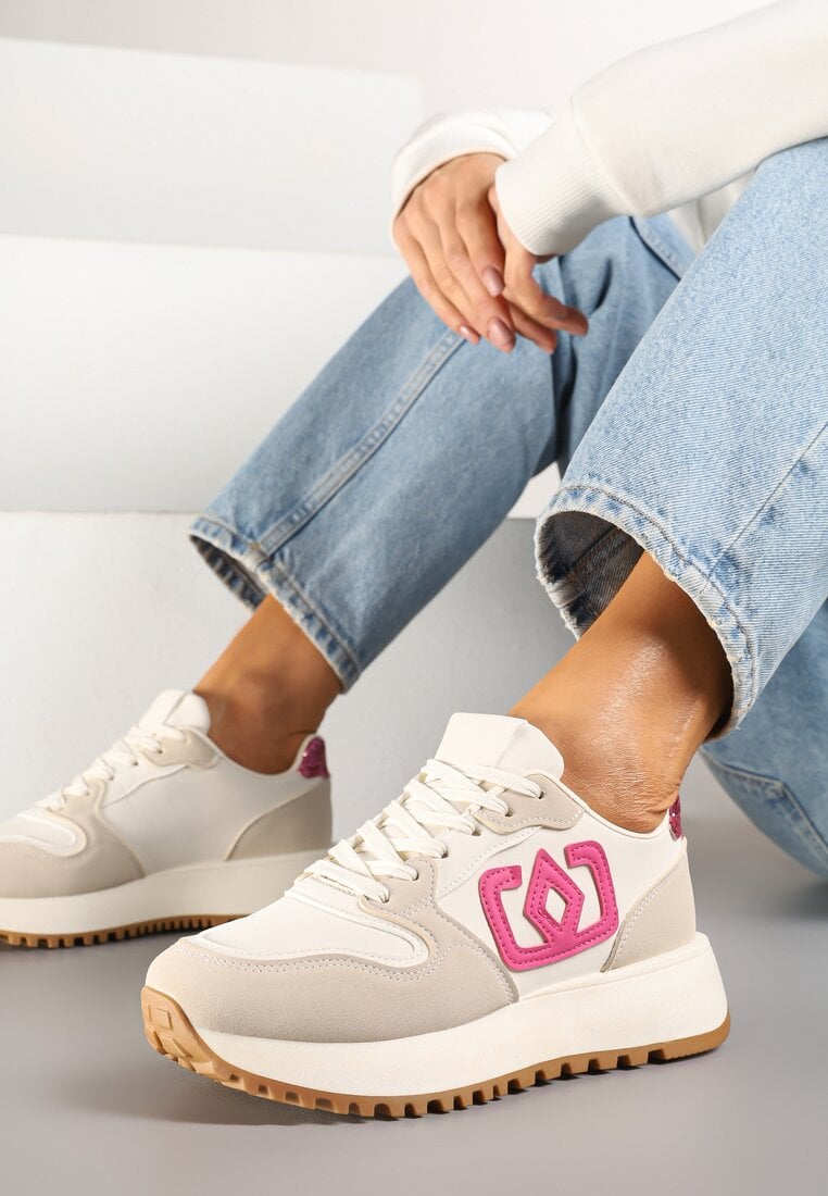 Beżowo-Różowe Sneakersy na Grubej Podeszwie z Ozdobną Aplikacją Alivrella