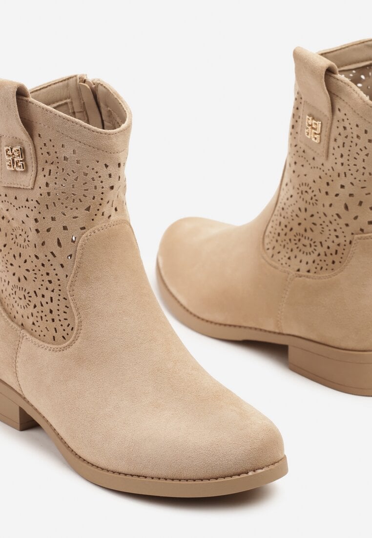 Ciemnobeżowe Botki w Stylu Kowbojek z Ażurowymi Wycięciami Efadriana